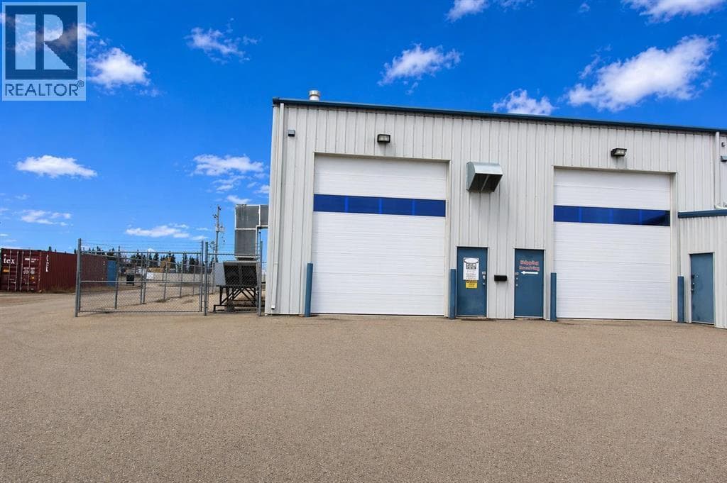 3, 8 GATEWAY Boulevard photo 5