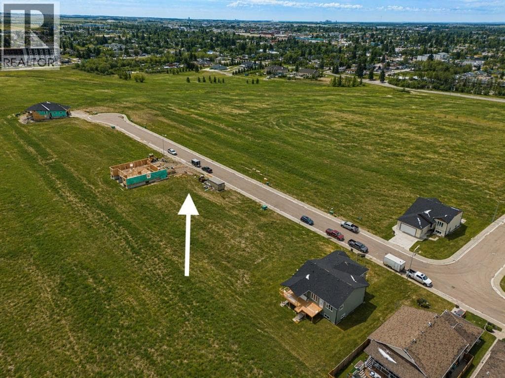 vacant land at 5730 55 Avenue — $189,900