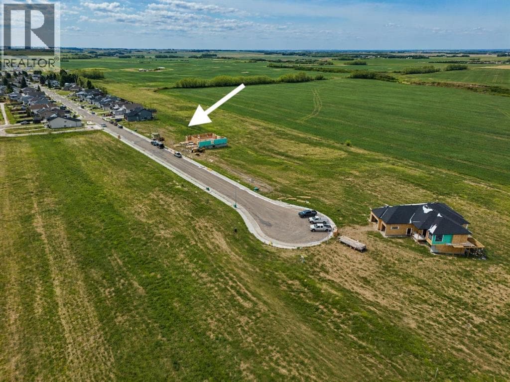 5730 55 Avenue photo 2