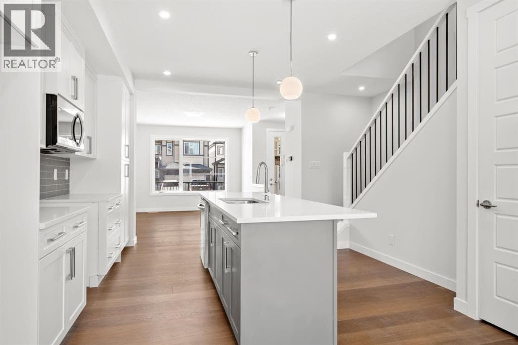 106 Sora Gardens SE photo 4