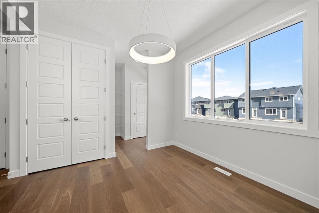106 Sora Gardens SE photo 5