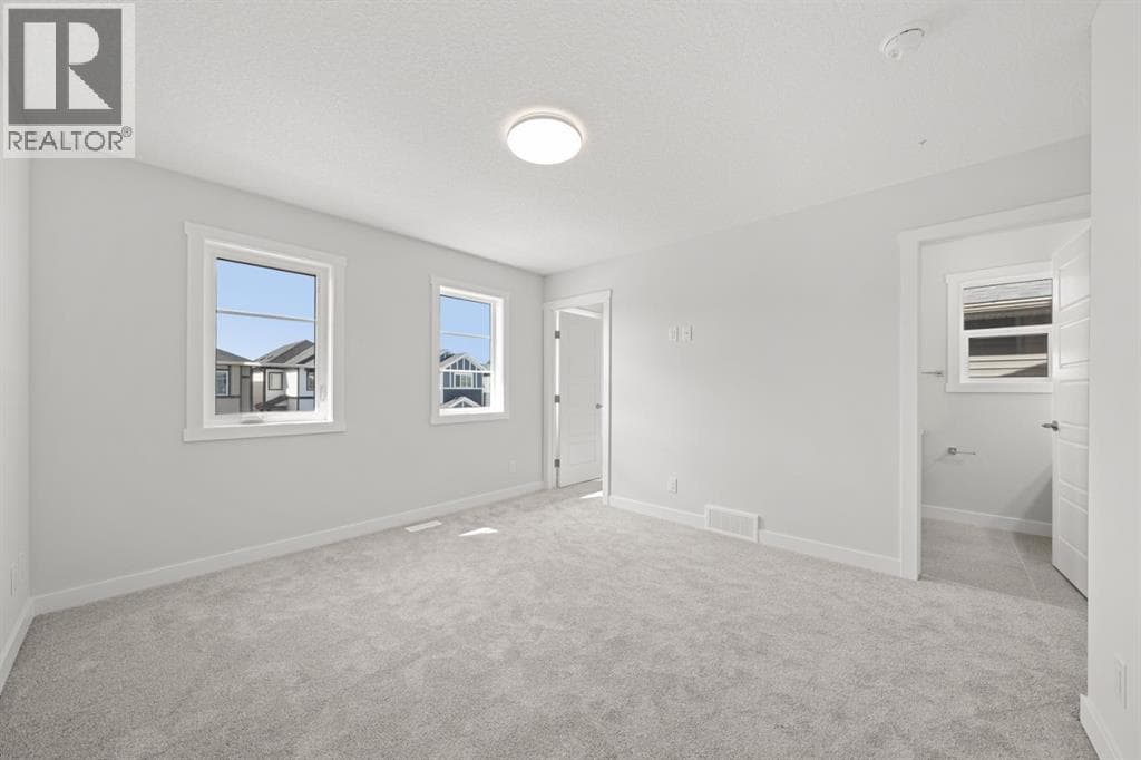 106 Sora Gardens SE photo 8