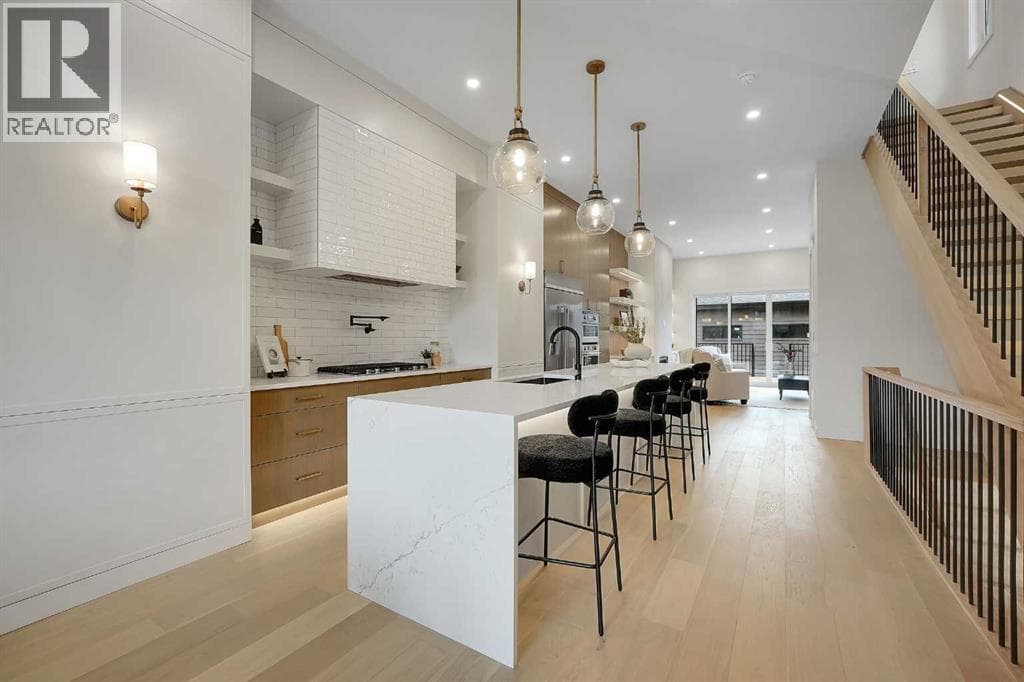 5018 21A Street SW photo 7