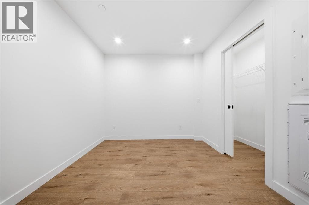 447, 110 18A Street NW photo 6