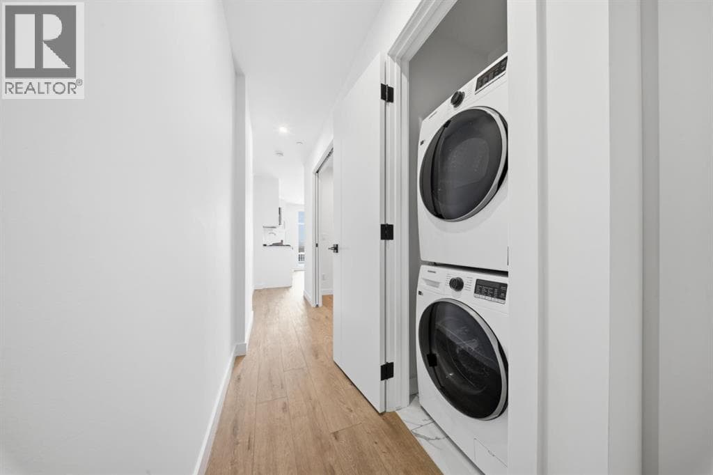 447, 110 18A Street NW photo 9