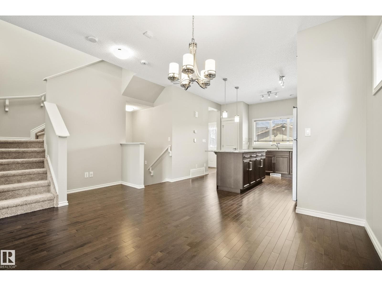 17625 60A ST NW photo 12