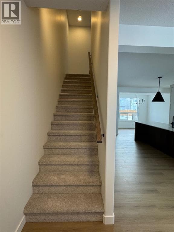 44 Lavelle Close — photo 3