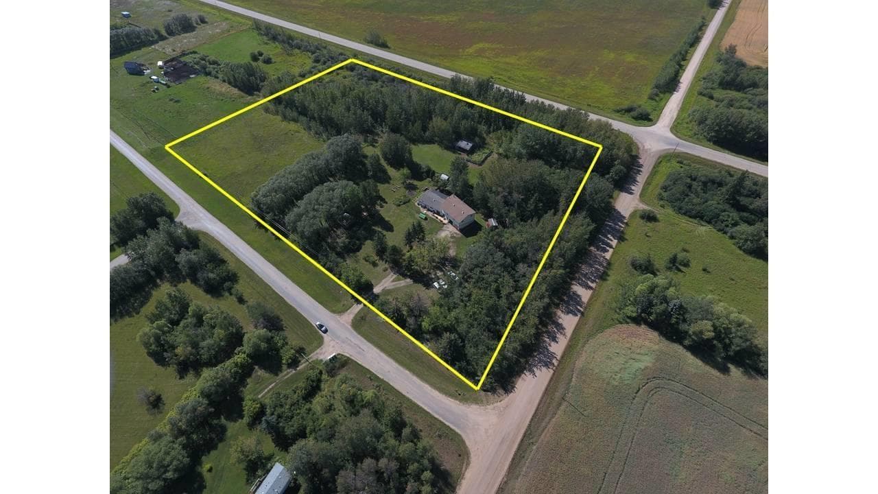 2 23429 Twp Rd 584 photo 2