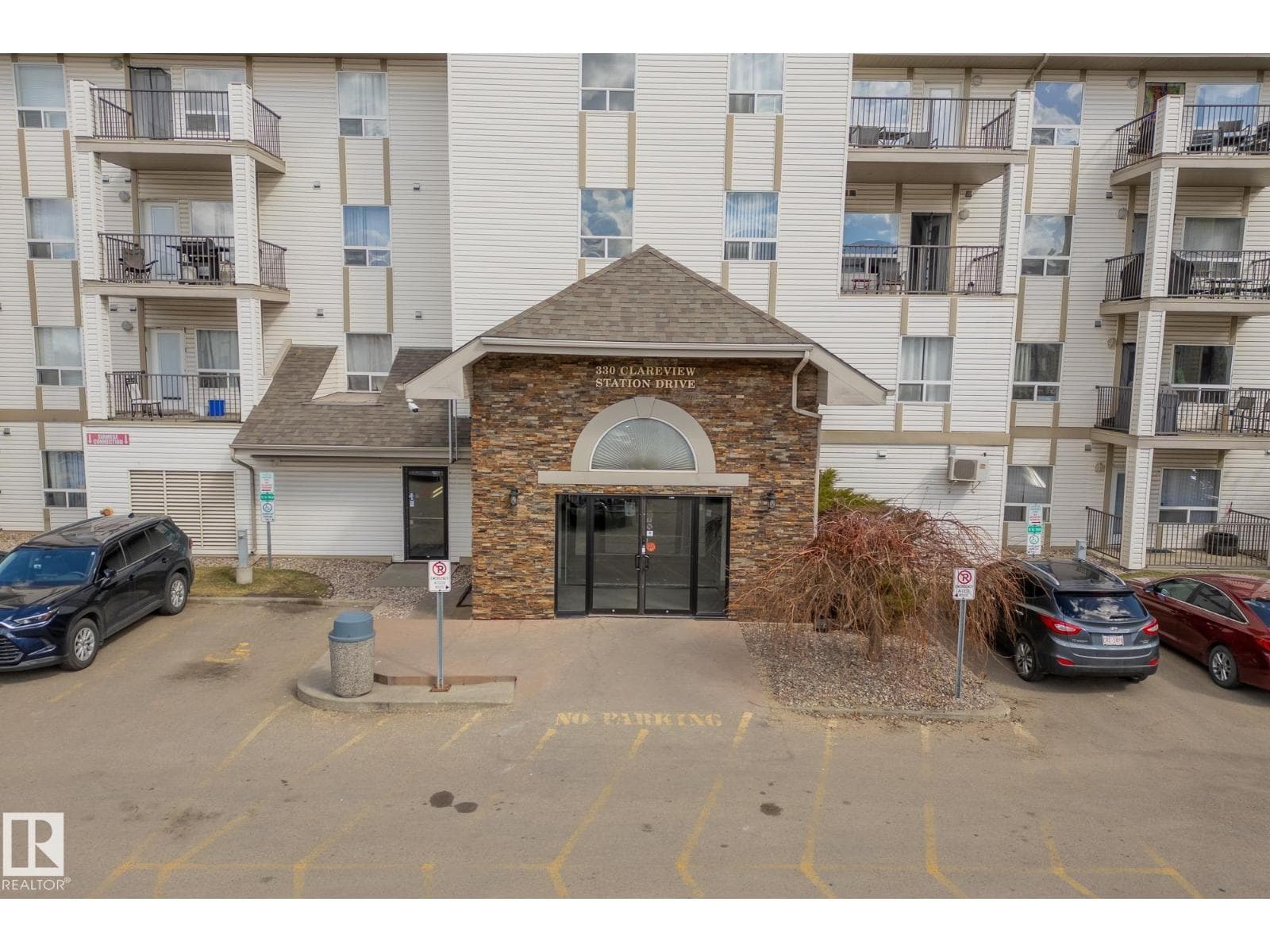 2 bed 2 bath single family at #1306 330 CLAREVIEW STATION DR NW — $171,900