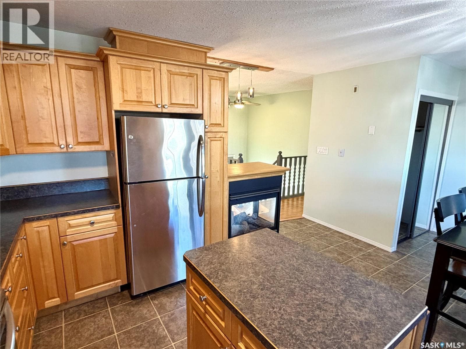 135 memorial DRIVE photo 4