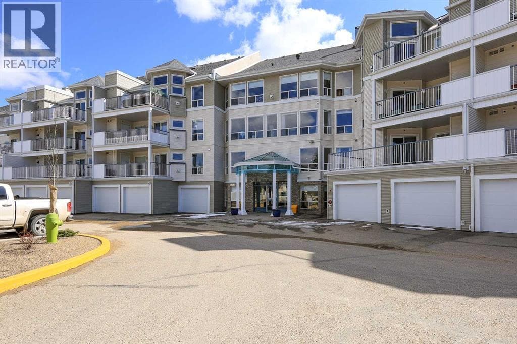 409, 6118 53 Avenue photo 3