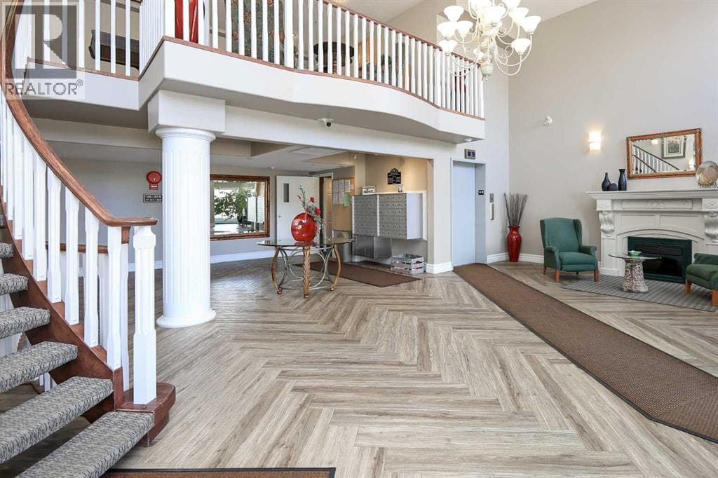409, 6118 53 Avenue photo 4