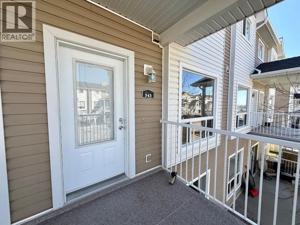 343 Sunrise Terrace NE photo 2