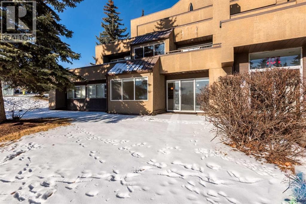 1, 101 Village Heights SW photo 3