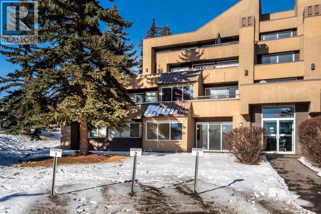 1, 101 Village Heights SW photo 2
