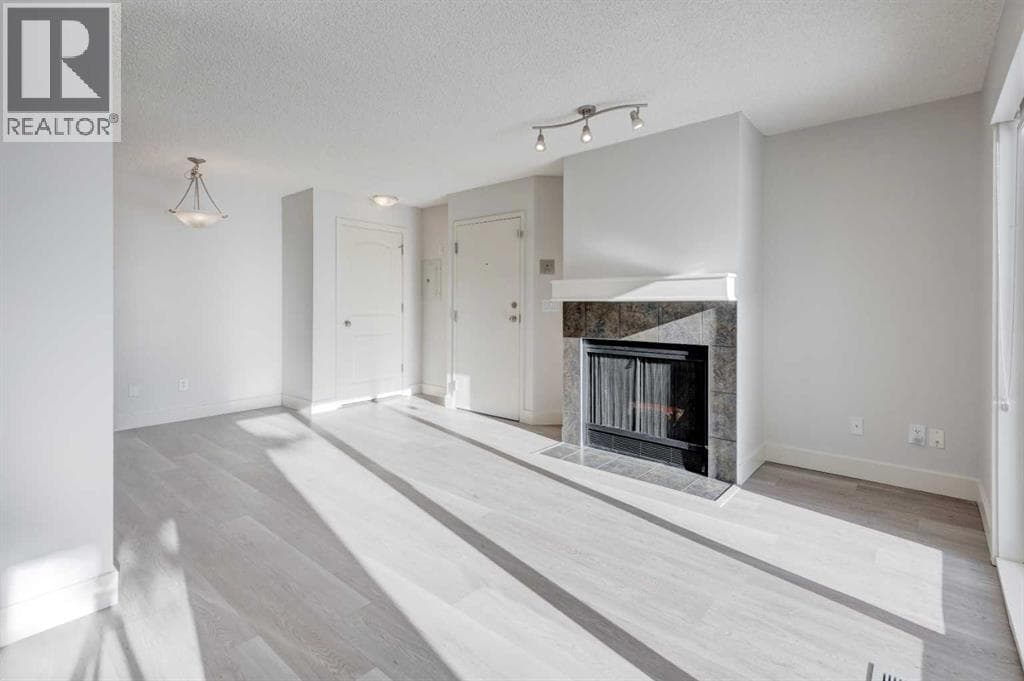 1, 101 Village Heights SW photo 6
