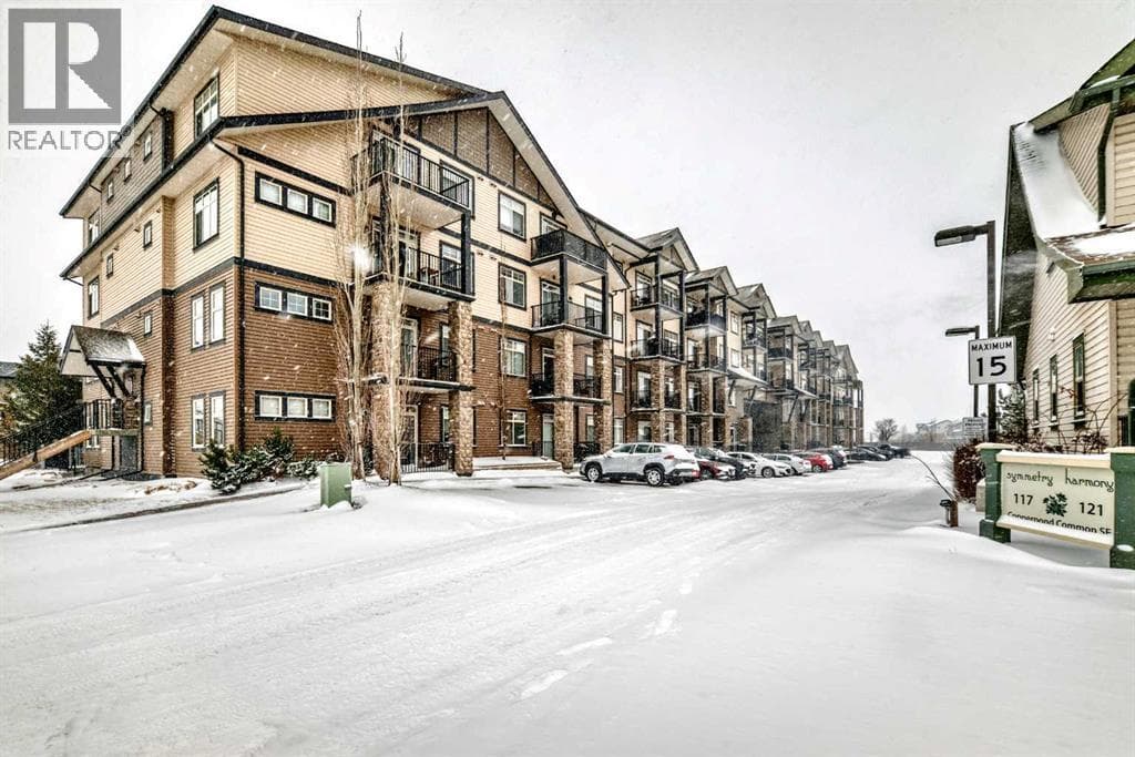 2 bed 1 bath single family at 101, 117 Copperpond Common SE — $238,900