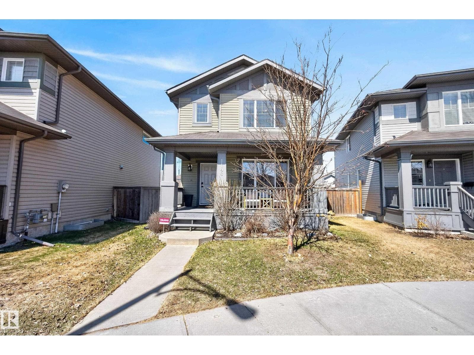 1148 35 AV NW photo 3