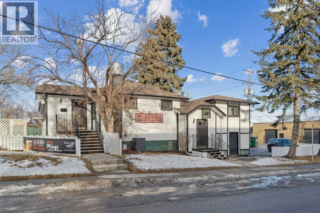 5340 2 Street SW photo 2
