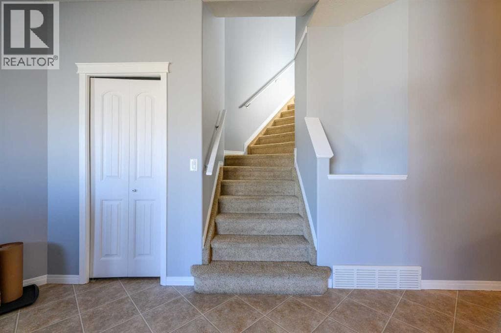 9314 91 Street photo 4