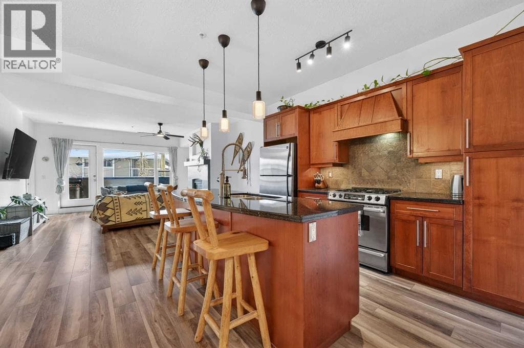 105, 1828 14 Street SW photo 2