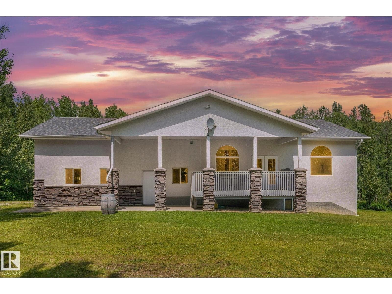 6316 HGHWAY 16 photo 2