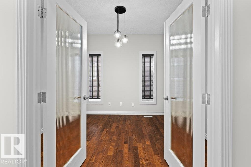 5871 166 AV NW — photo 5