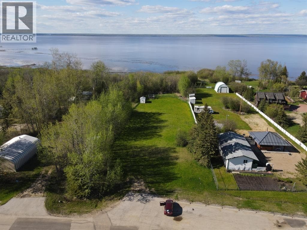 Lot 7 Peace River Ave photo 3