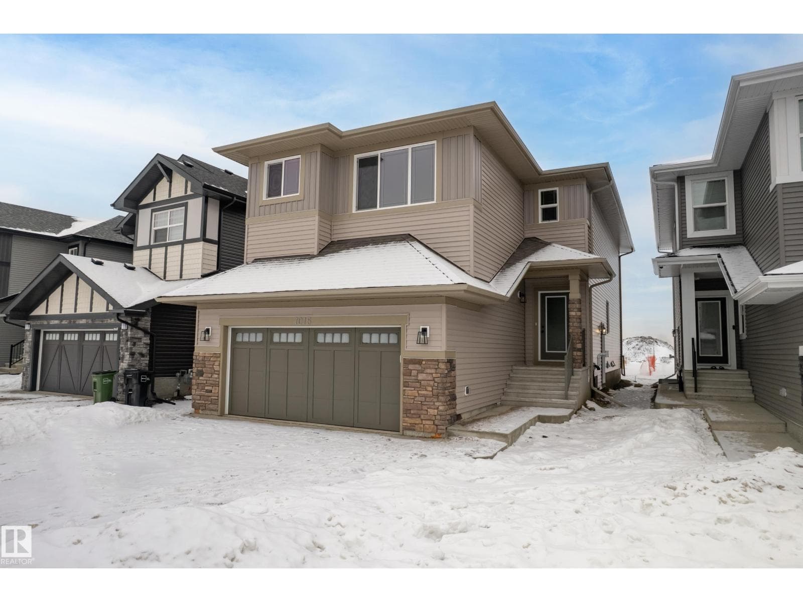 7015 177 AV NW photo 2