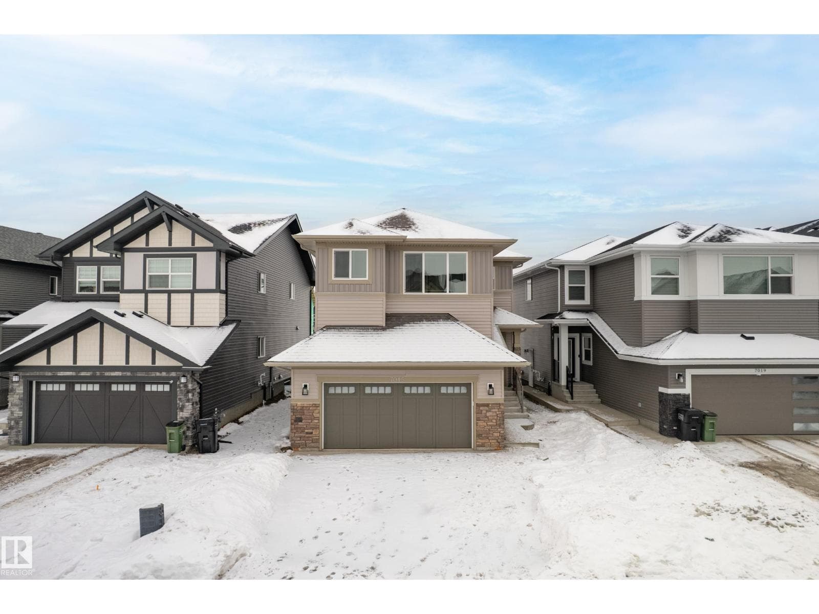 7015 177 AV NW photo 4