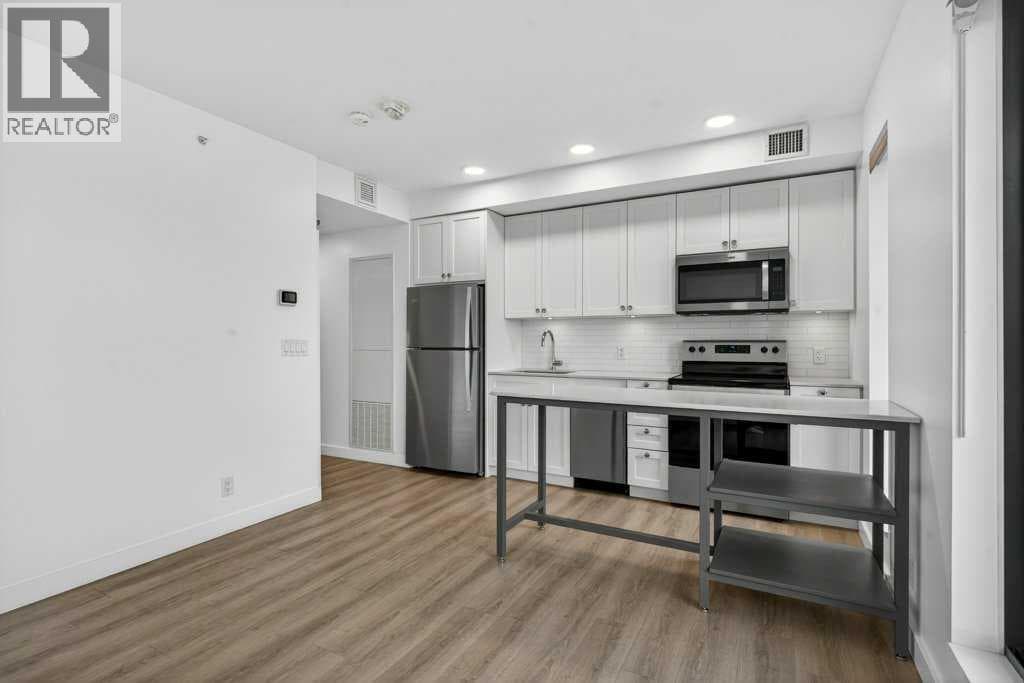 206, 123 4 Street NE photo 8