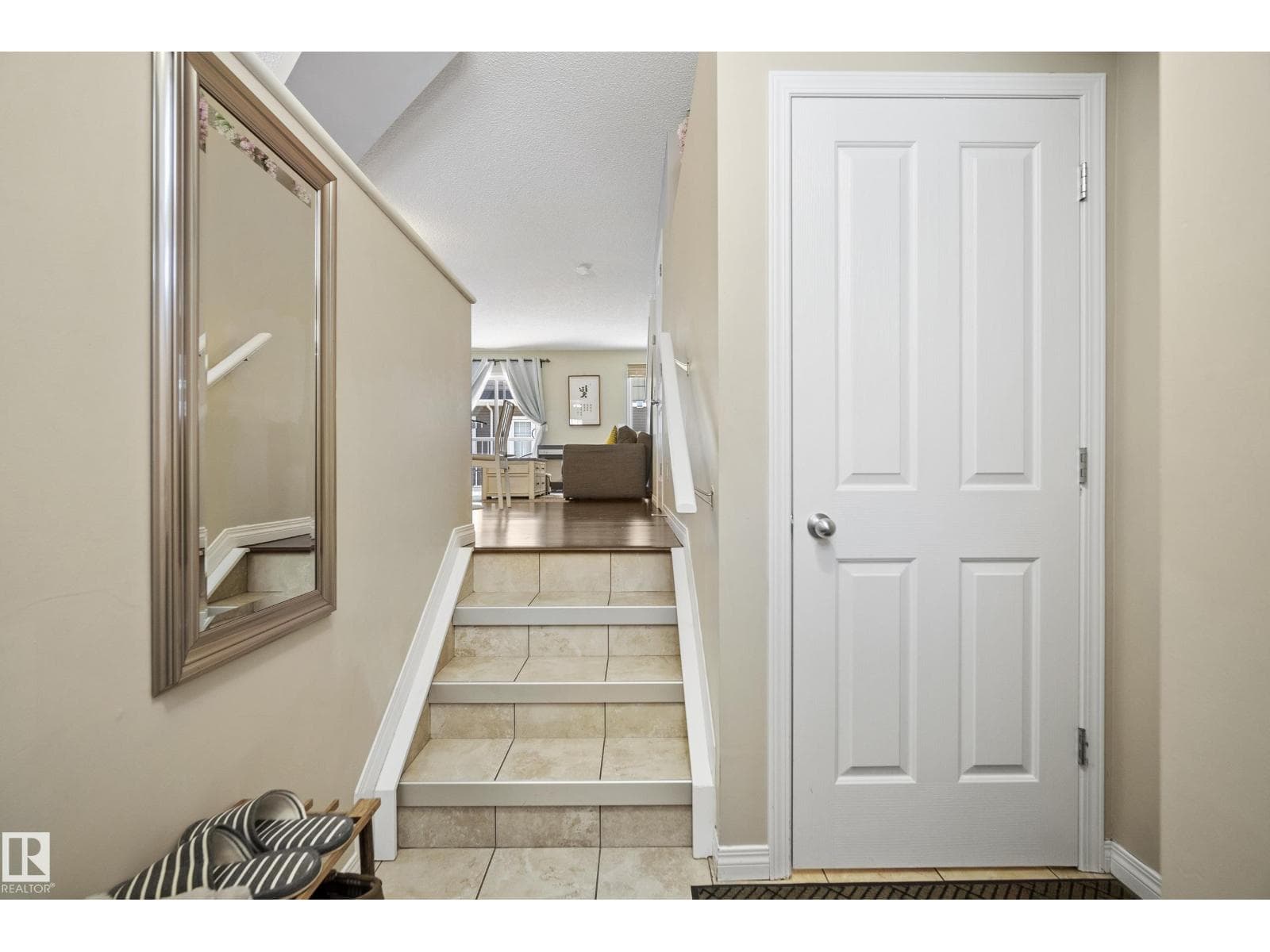 #81 4050 SAVARYN DR SW photo 4