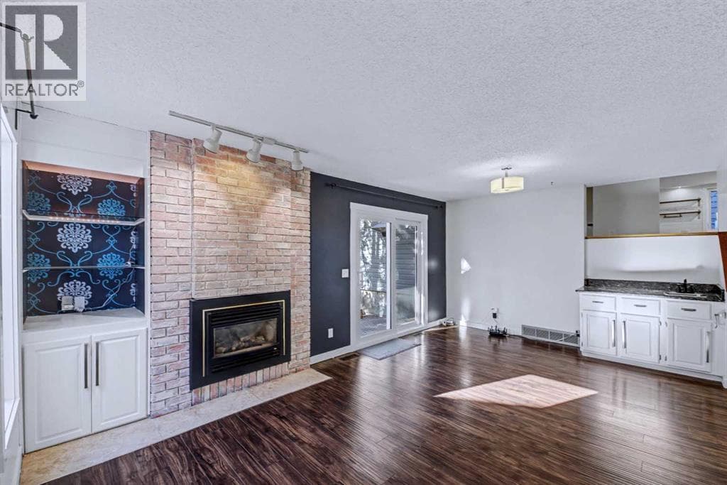 188 Bernard Drive NW photo 12