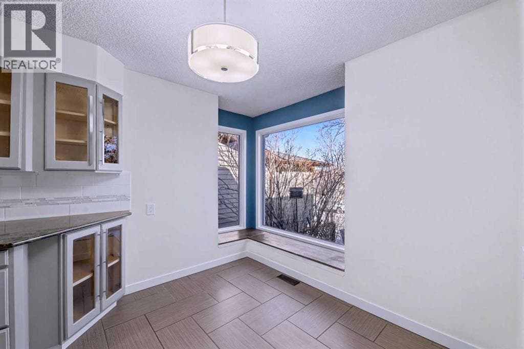 188 Bernard Drive NW photo 8