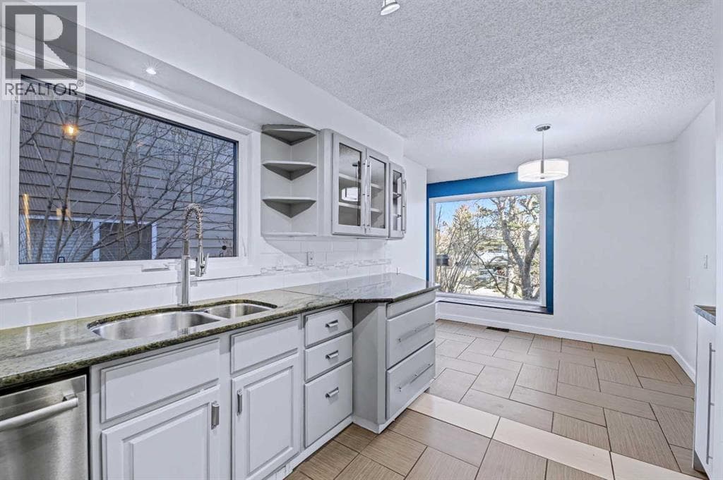 188 Bernard Drive NW photo 7