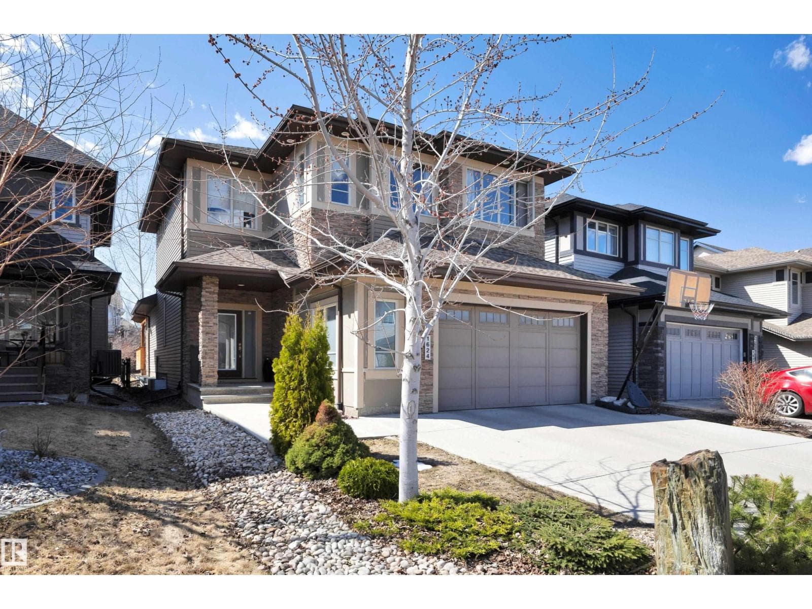 1624 AINSLIE LN SW photo 2