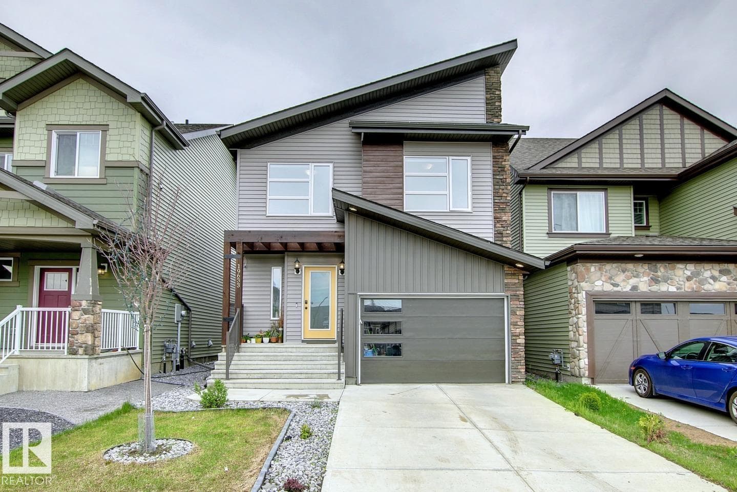 4 bed 4 bath single family at 19633 26a av NW — $499,900