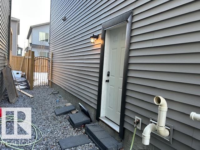 19633 26a av NW photo 5