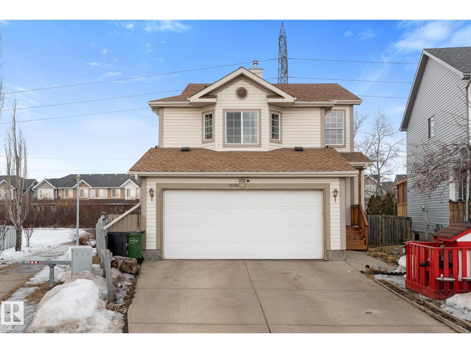 3 bed 4 bath single family at 13148 151 AV NW — $509,000