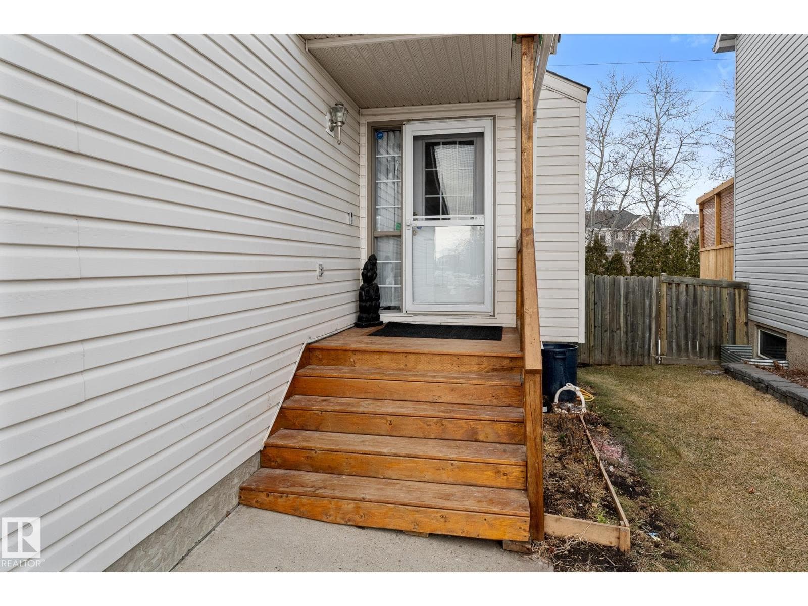 13148 151 AV NW photo 2