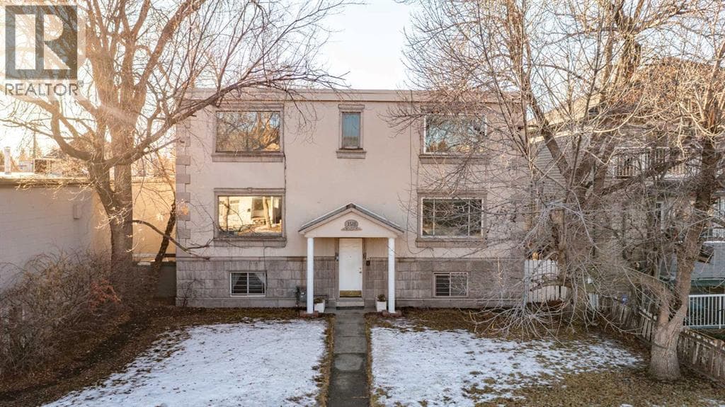 1511 28 Avenue SW photo 2