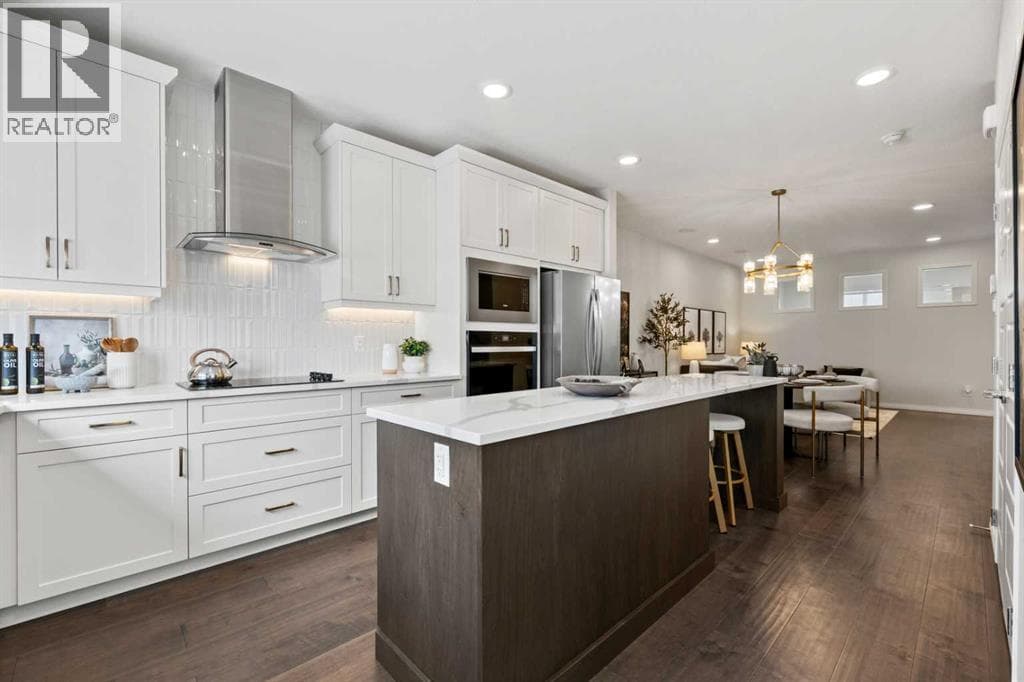 135 Huxland Road NE photo 10