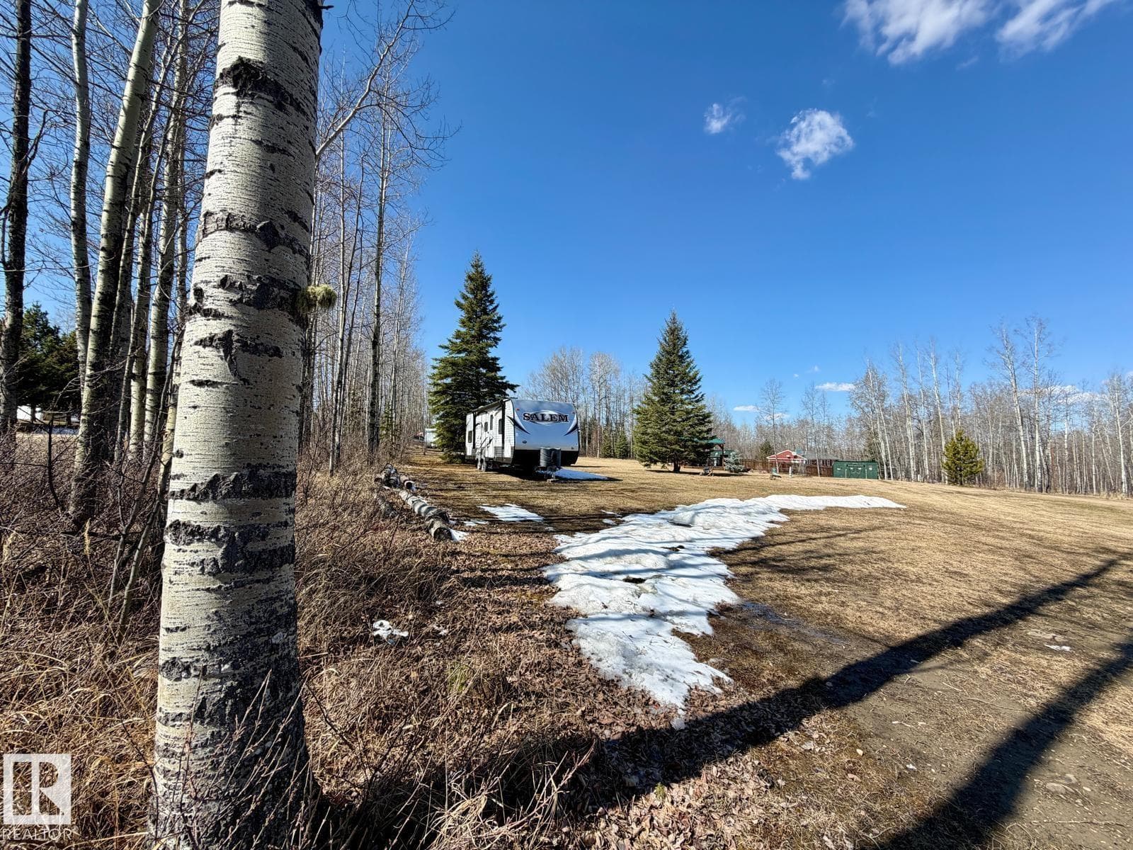 4714 51 AV photo 3