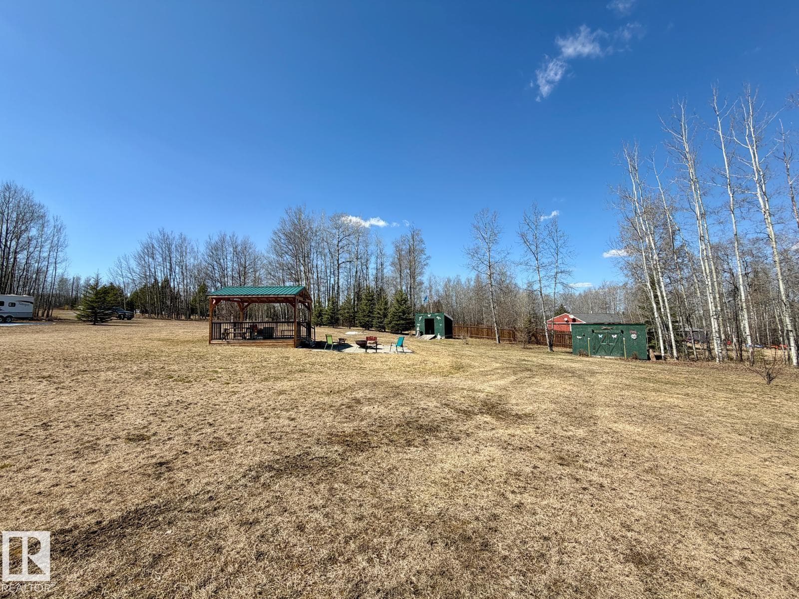 4710 51 AV photo 10