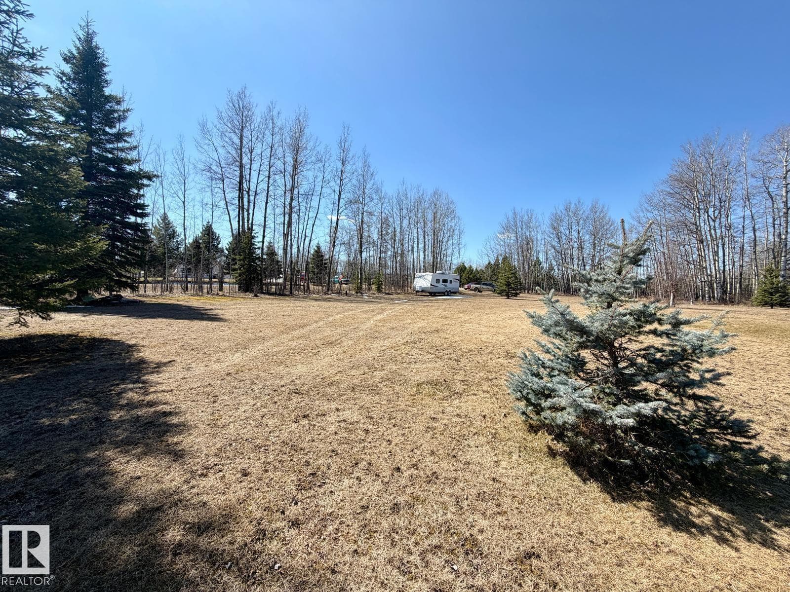 4710 51 AV photo 5
