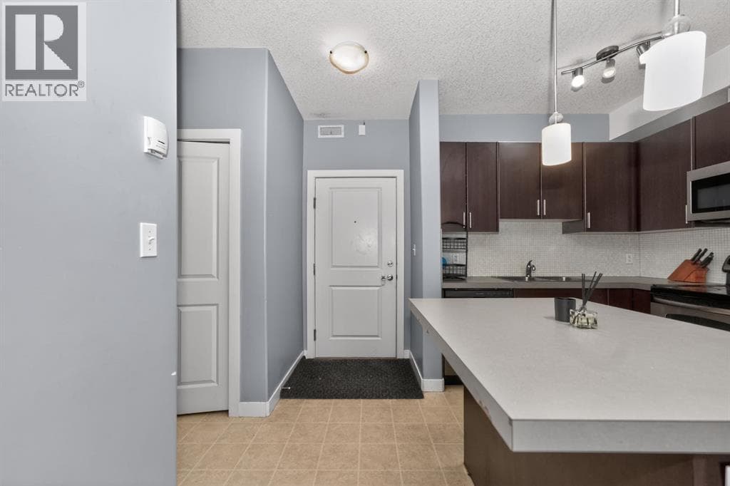 338, 23 Millrise Drive SW photo 3