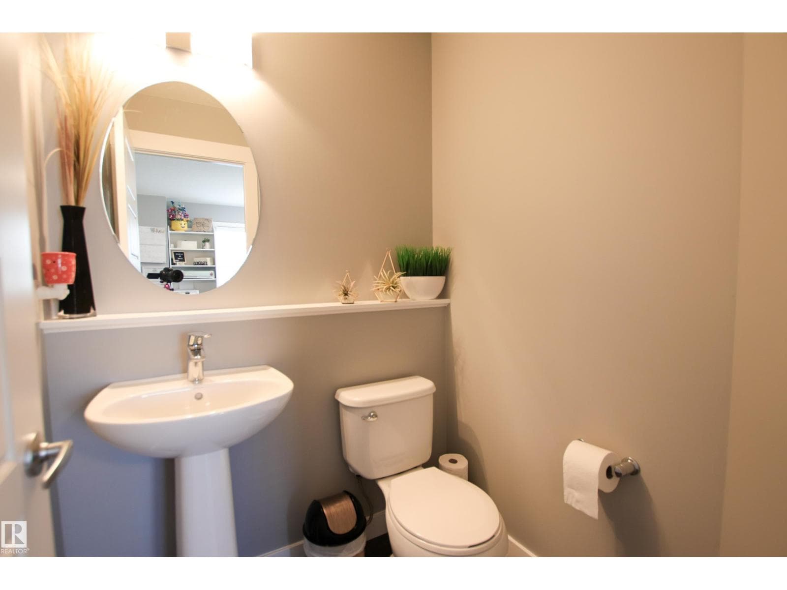 3805 170A AV NW photo 11