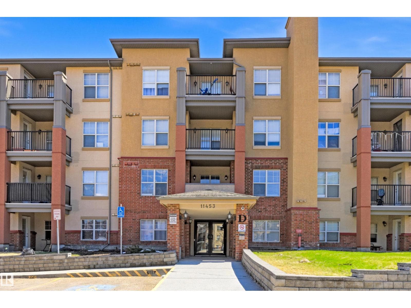 1 bed 1 bath single family at #407 11453 Ellerslie RD SW SW — $179,000