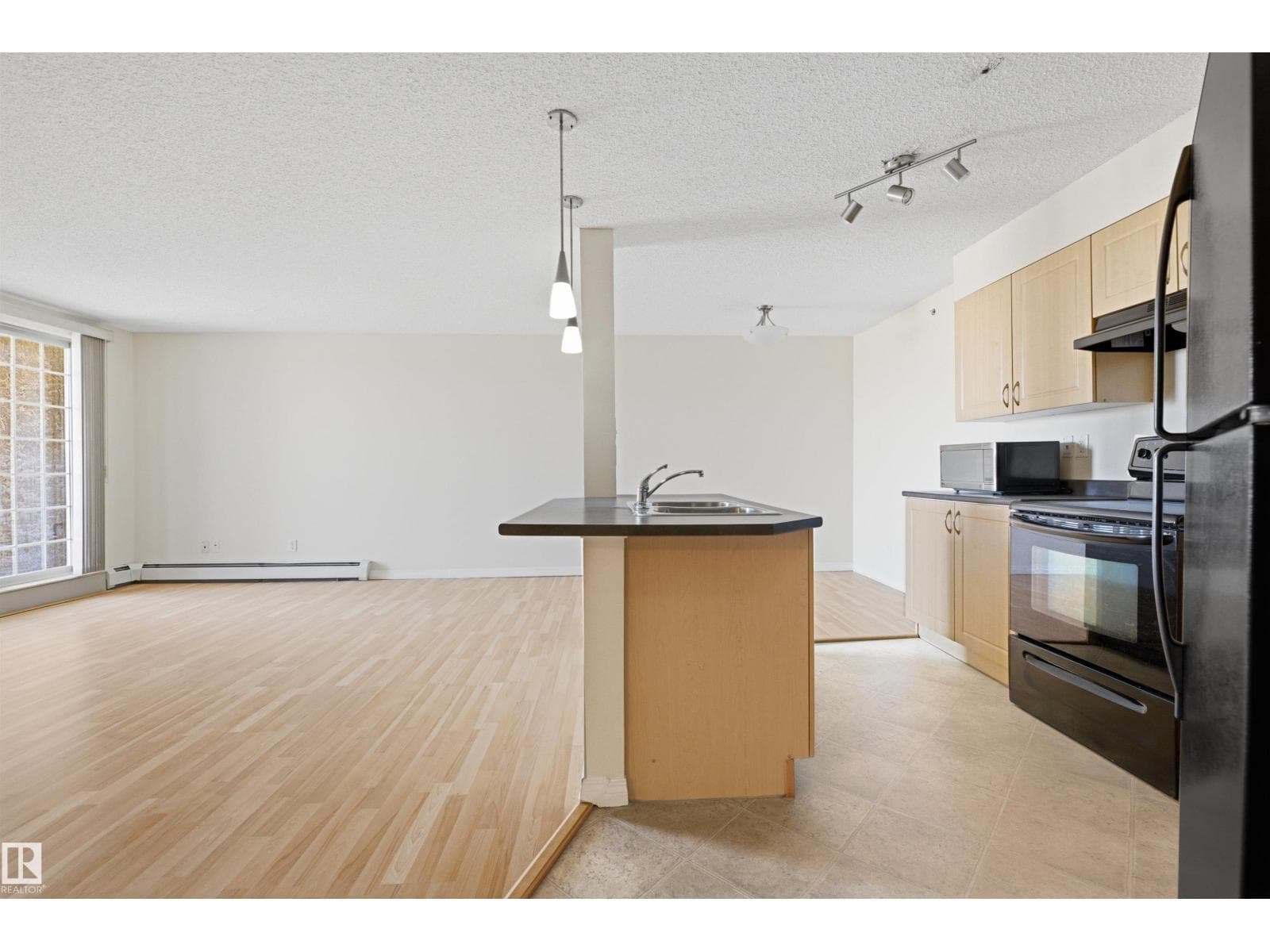 #407 11453 Ellerslie RD SW SW photo 6