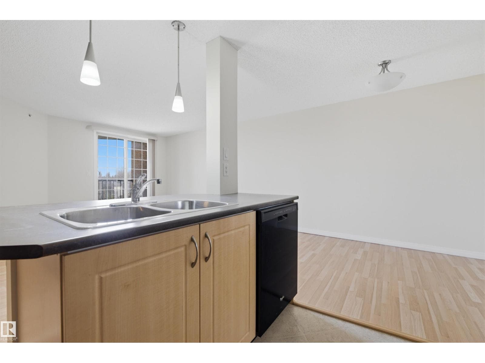 #407 11453 Ellerslie RD SW SW photo 7